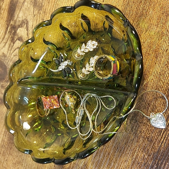 Vintage Green Glass Candy Dish - Picture 1 of 14